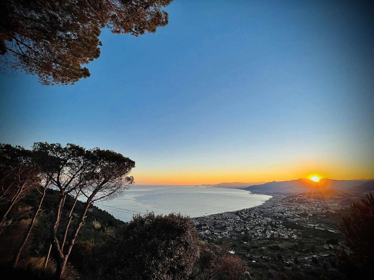 Cipriani 5 Rivieraholiday Pietra Ligure Εξωτερικό φωτογραφία