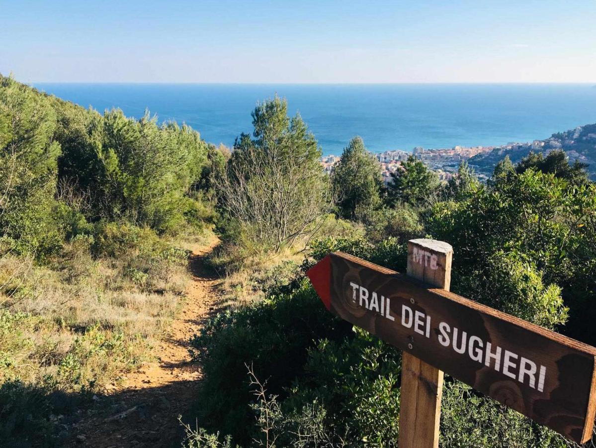 Cipriani 5 Rivieraholiday Pietra Ligure Εξωτερικό φωτογραφία